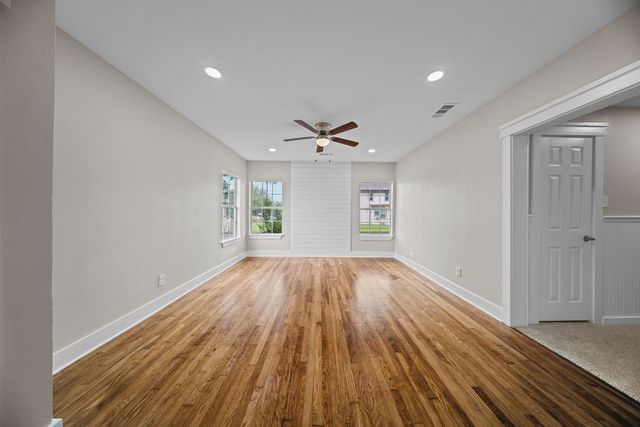 1001 W Lampasas Street, Ennis, TX 75119
