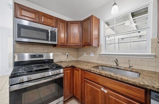 7230 Cabrina Lane, Houston, TX 77083