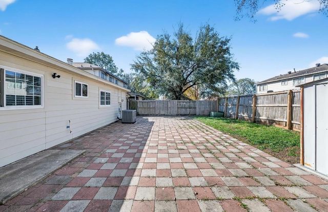 7230 Cabrina Lane, Houston, TX 77083