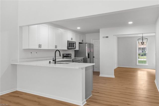 5300 Kempsville CT, Virginia Beach, VA 23464