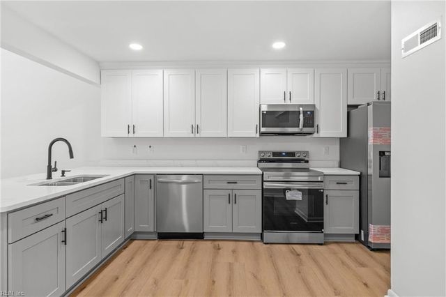 5300 Kempsville CT, Virginia Beach, VA 23464