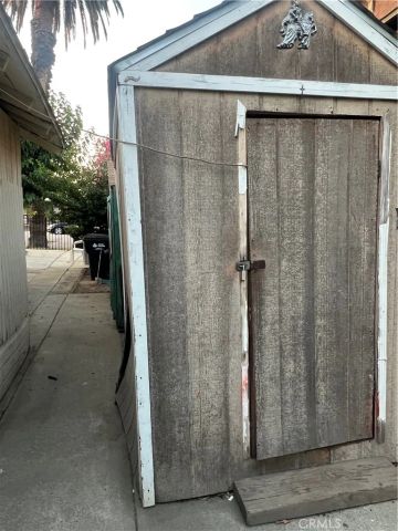 586 W Center Street, Pomona, CA 91768