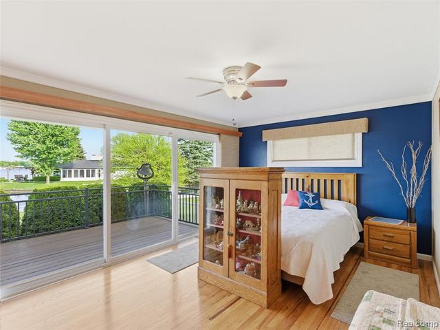 12099 Torrey Road, Fenton, MI 48430