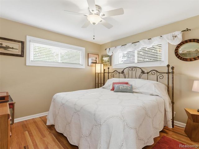 12099 Torrey Road, Fenton, MI 48430