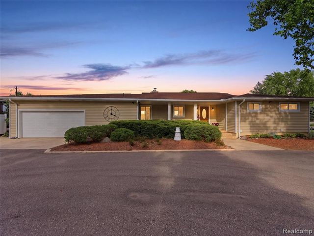 12099 Torrey Road, Fenton, MI 48430