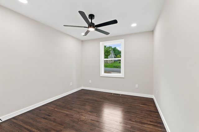 5820 Leslie Ave, Nashville, TN 37209