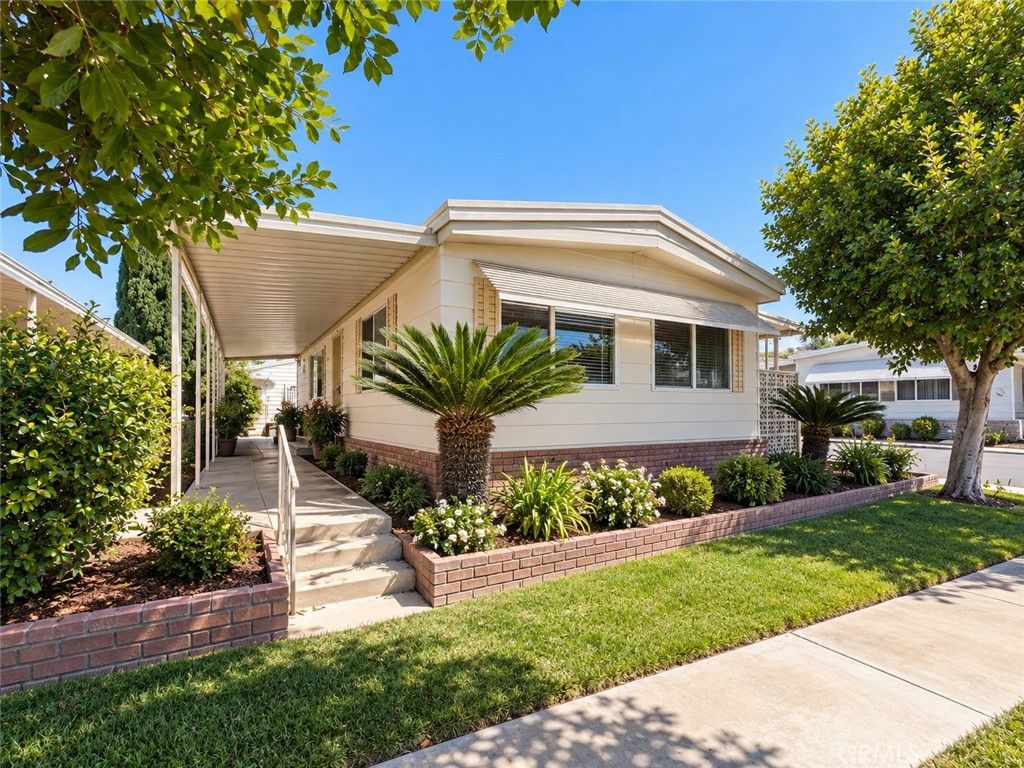16966 Lake Knoll, Yorba Linda, CA 92886 — exterior
