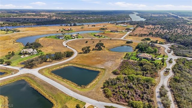 23000 Crookedwood LOOP, Alva, FL 33920