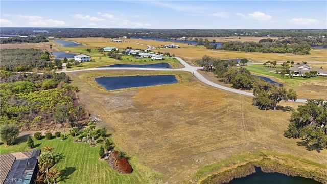 23000 Crookedwood LOOP, Alva, FL 33920