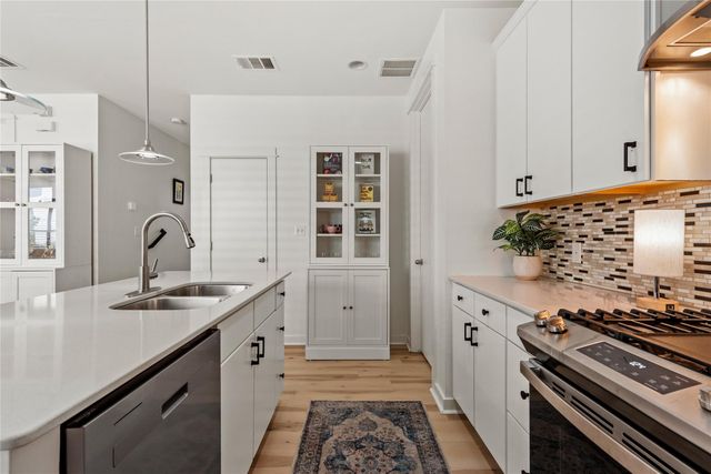 3112 Corbin LN, Austin, TX 78704