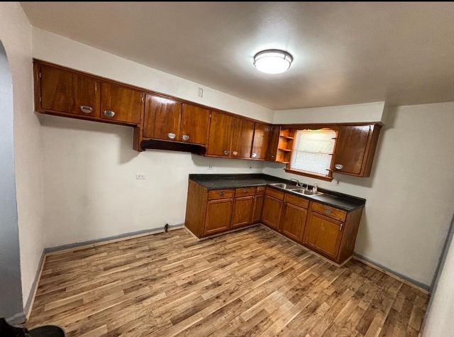 353 E 146th Street, Harvey, IL 60426