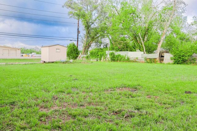 17229 Tx-6, Santa Fe, TX 77511