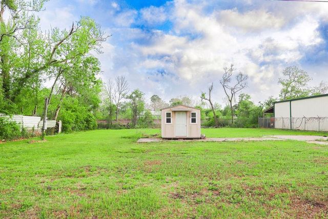 17229 Tx-6, Santa Fe, TX 77511