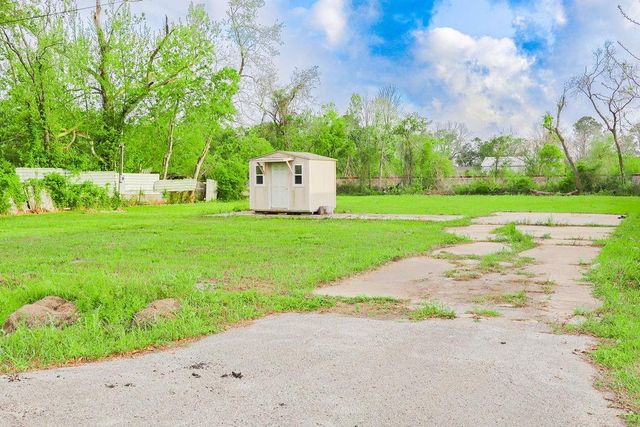 17229 Tx-6, Santa Fe, TX 77511