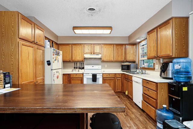 1733 Ranser Road, Manhattan, KS 66502