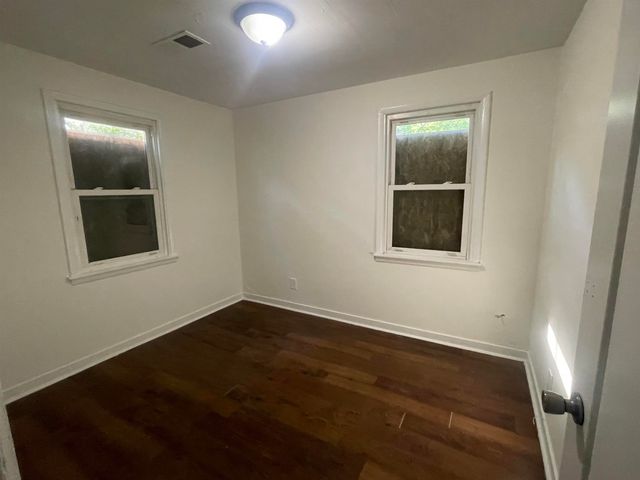 2895 OVERTON CROSSING ST, Memphis, TN 38127