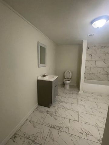 2895 OVERTON CROSSING ST, Memphis, TN 38127