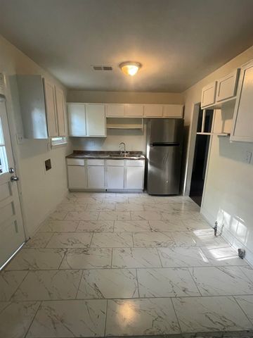 2895 OVERTON CROSSING ST, Memphis, TN 38127