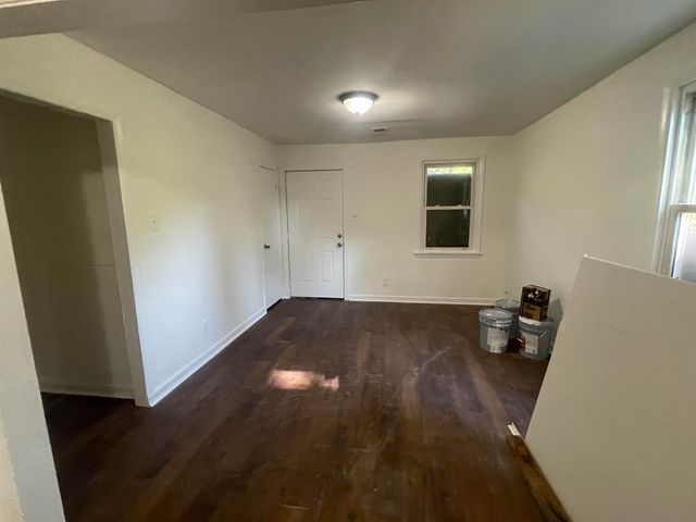 2895 OVERTON CROSSING ST, Memphis, TN 38127