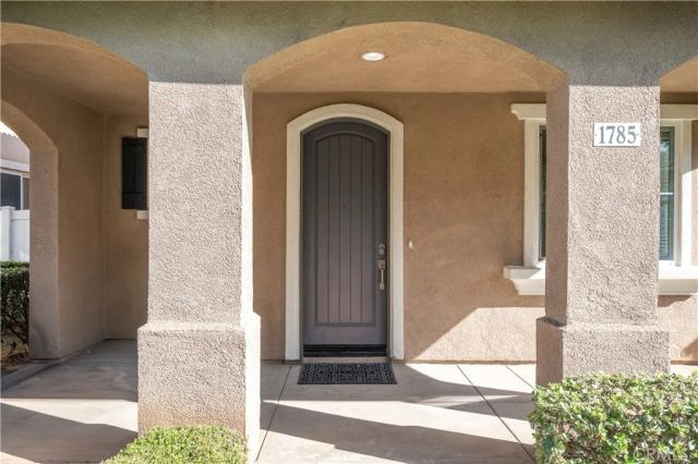 1785 Catania Dr, Riverside, CA 92507