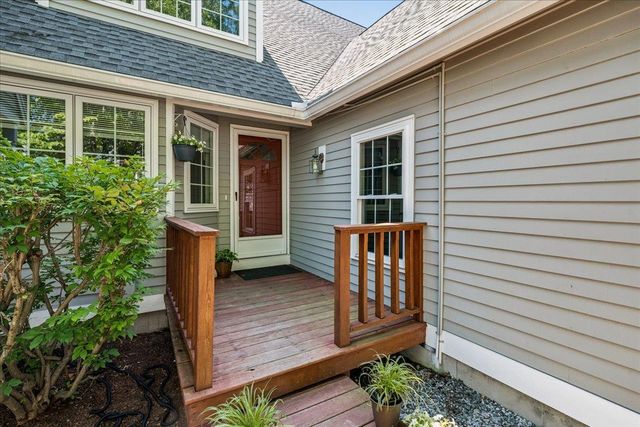 378 Winding Pond Road, Londonderry, NH 03053