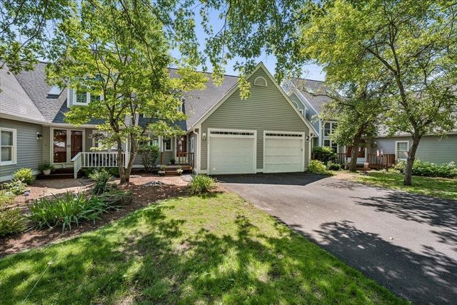378 Winding Pond Road, Londonderry, NH 03053