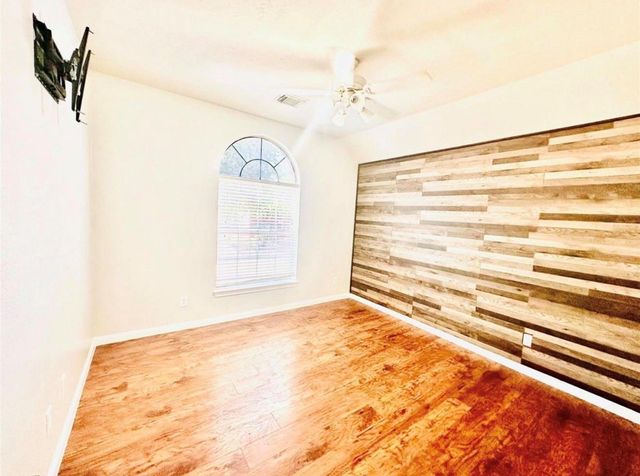 5902 Crestford Park Lane, Houston, TX 77084