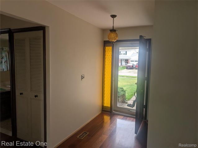 43076 RYEGATE Street, Canton Twp, MI 48187