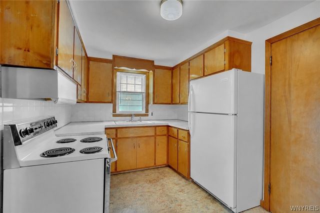 660 Moore Avenue, Tonawanda, NY 14223