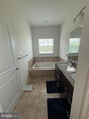 19710 VAUGHN LANDING DR, Germantown, MD 20874