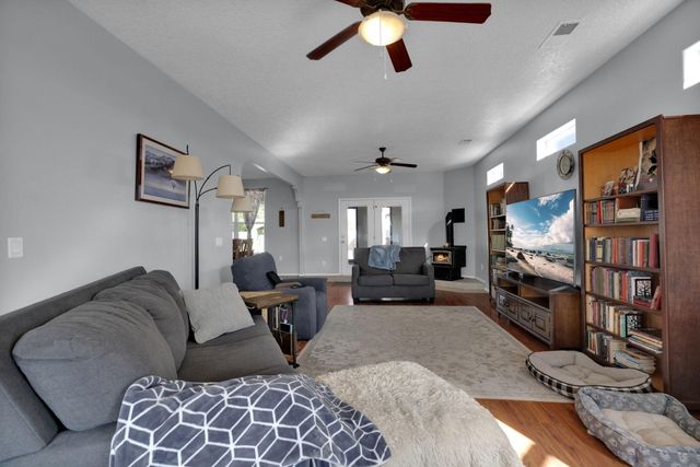 1531 Acapulco Road NE, Rio Rancho, NM 87144