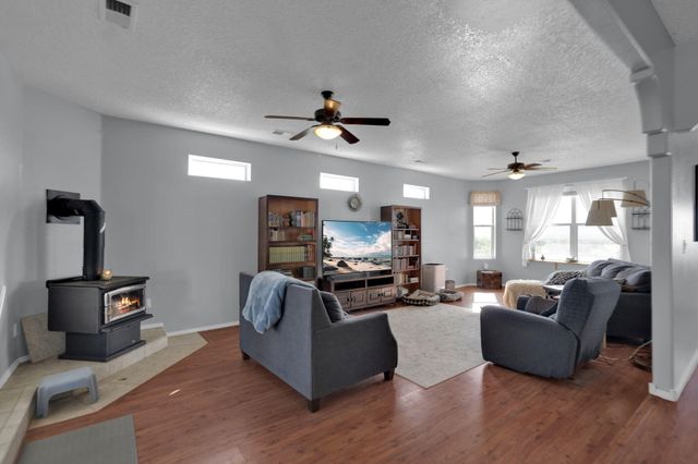 1531 Acapulco Road NE, Rio Rancho, NM 87144