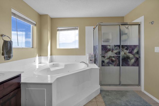 1531 Acapulco Road NE, Rio Rancho, NM 87144