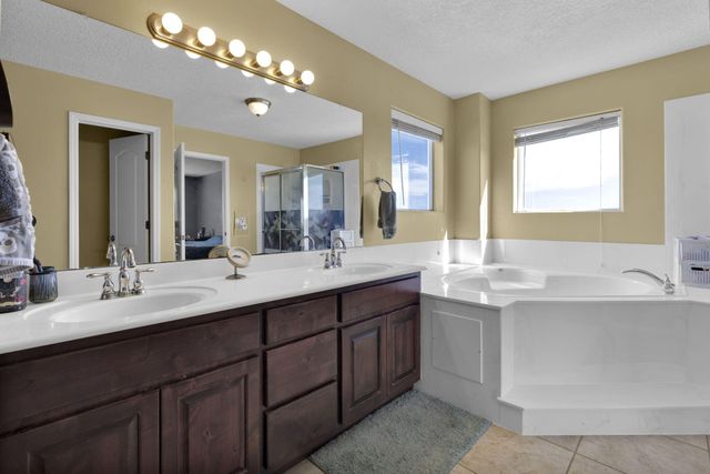 1531 Acapulco Road NE, Rio Rancho, NM 87144