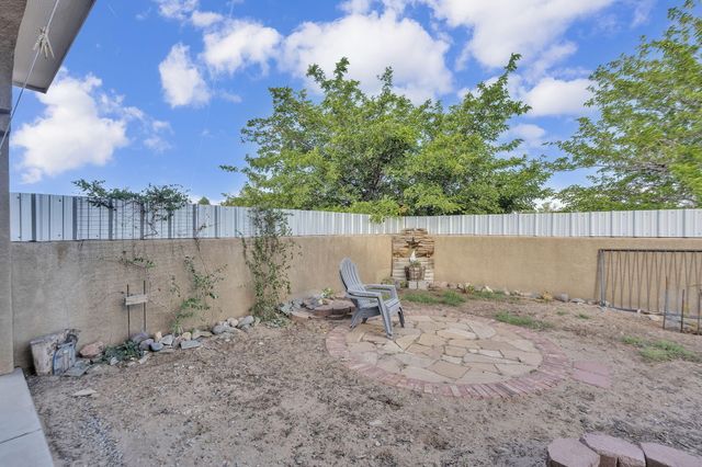 1531 Acapulco Road NE, Rio Rancho, NM 87144