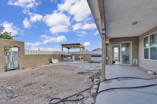 1531 Acapulco Road NE, Rio Rancho, NM 87144