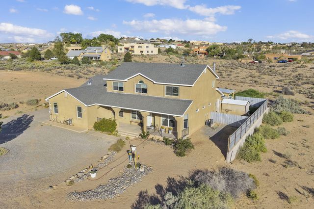 1531 Acapulco Road NE, Rio Rancho, NM 87144