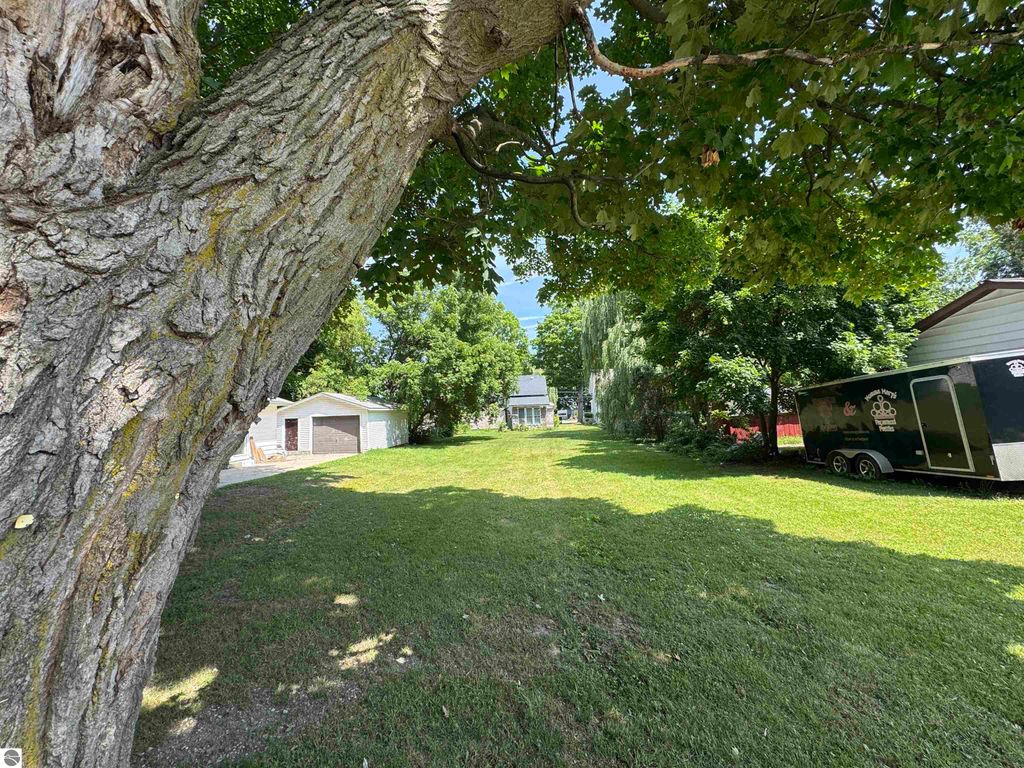 Image 4 of property listing at 210 N Canal Street, Lake City, MI 49651