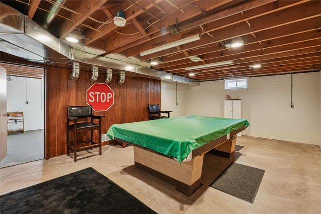 5981 T12 Highway N, Newton, IA 50208