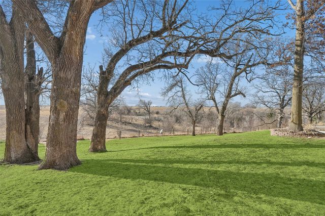 5981 T12 Highway N, Newton, IA 50208