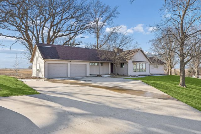 5981 T12 Highway N, Newton, IA 50208