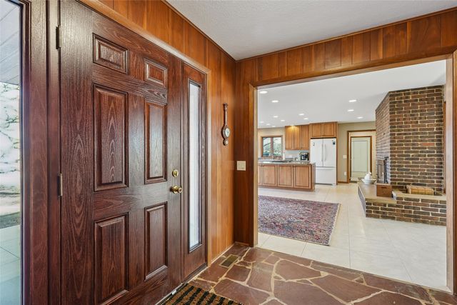 5981 T12 Highway N, Newton, IA 50208