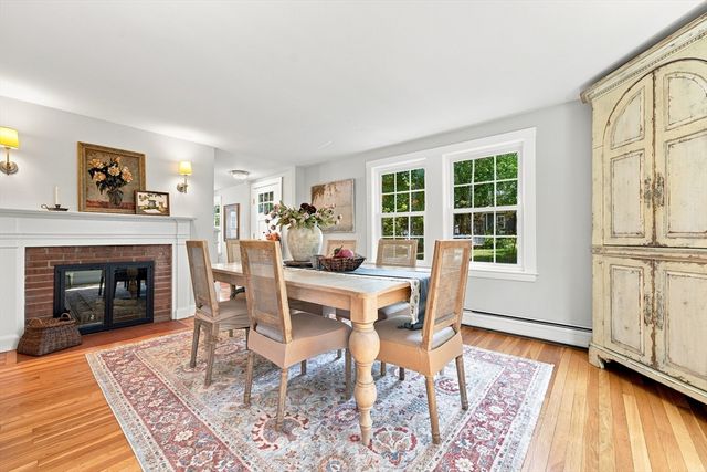26 Concord Rd, Acton, MA 01720