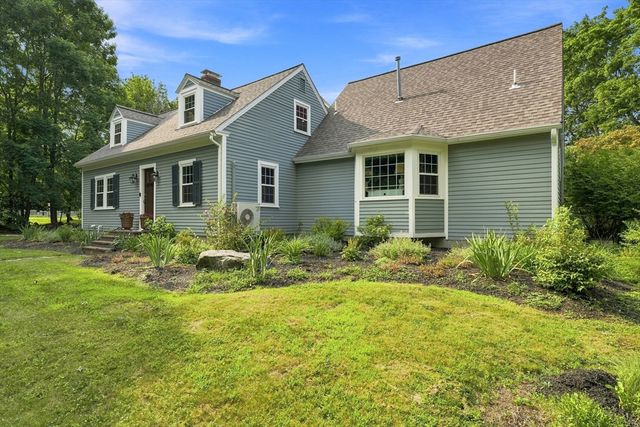 26 Concord Rd, Acton, MA 01720