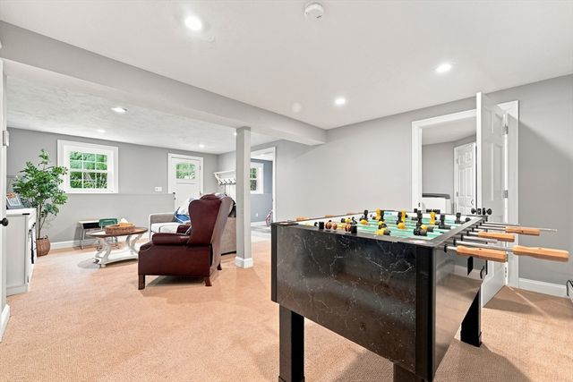 26 Concord Rd, Acton, MA 01720