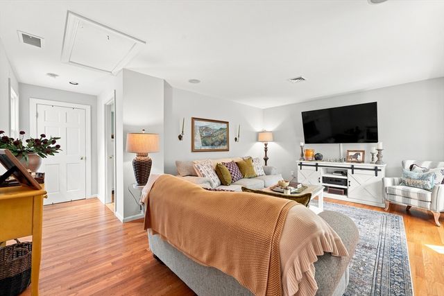 26 Concord Rd, Acton, MA 01720