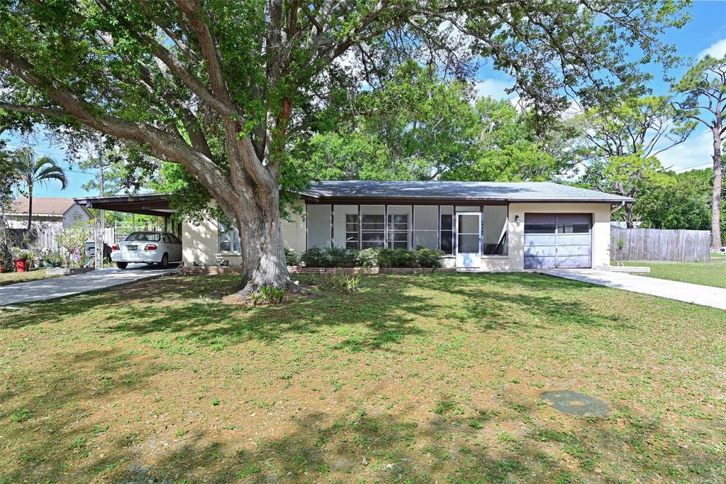 Image 2 of property listing at 4808 19TH STREET W, Bradenton, FL 34207