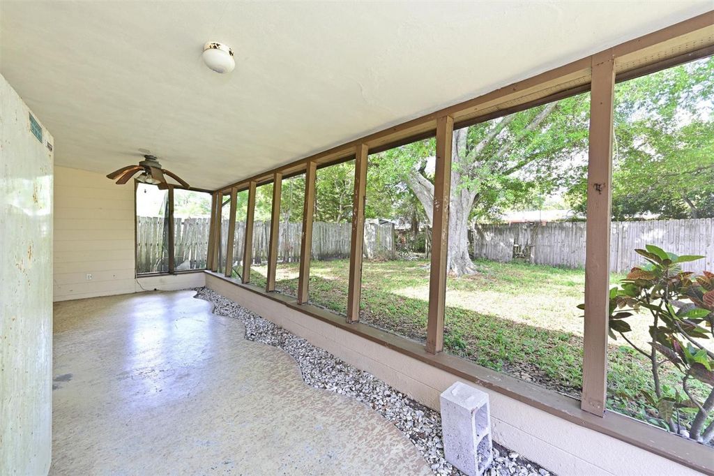 Image 15 of property listing at 4808 19TH STREET W, Bradenton, FL 34207