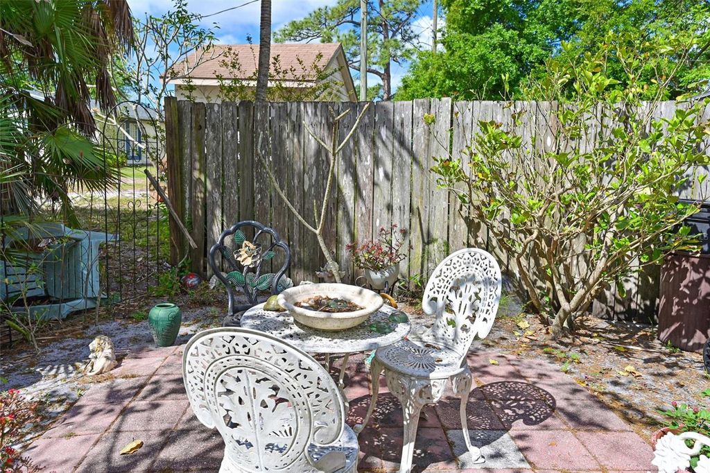 Image 31 of property listing at 4808 19TH STREET W, Bradenton, FL 34207