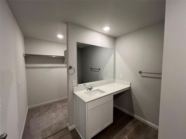 944 S Bear Lane, Mustang, OK 73064